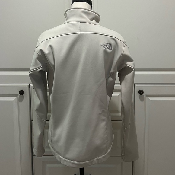 NWOT The North Face women’s Apex shell coat size M - Picture 8 of 16